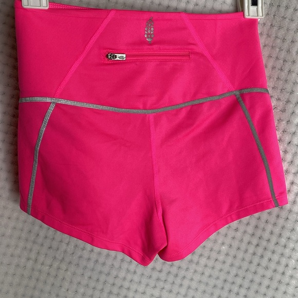 Free people movement athletic shorts - Picture 4 of 5